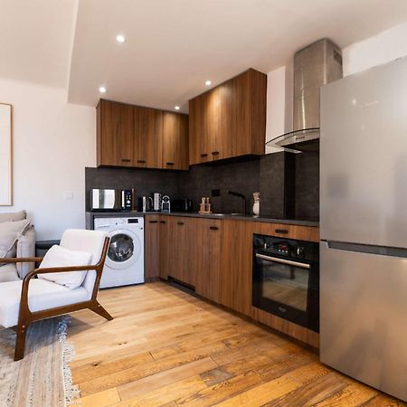 Appartement Place Des Lices Сен Тропе Екстериор снимка