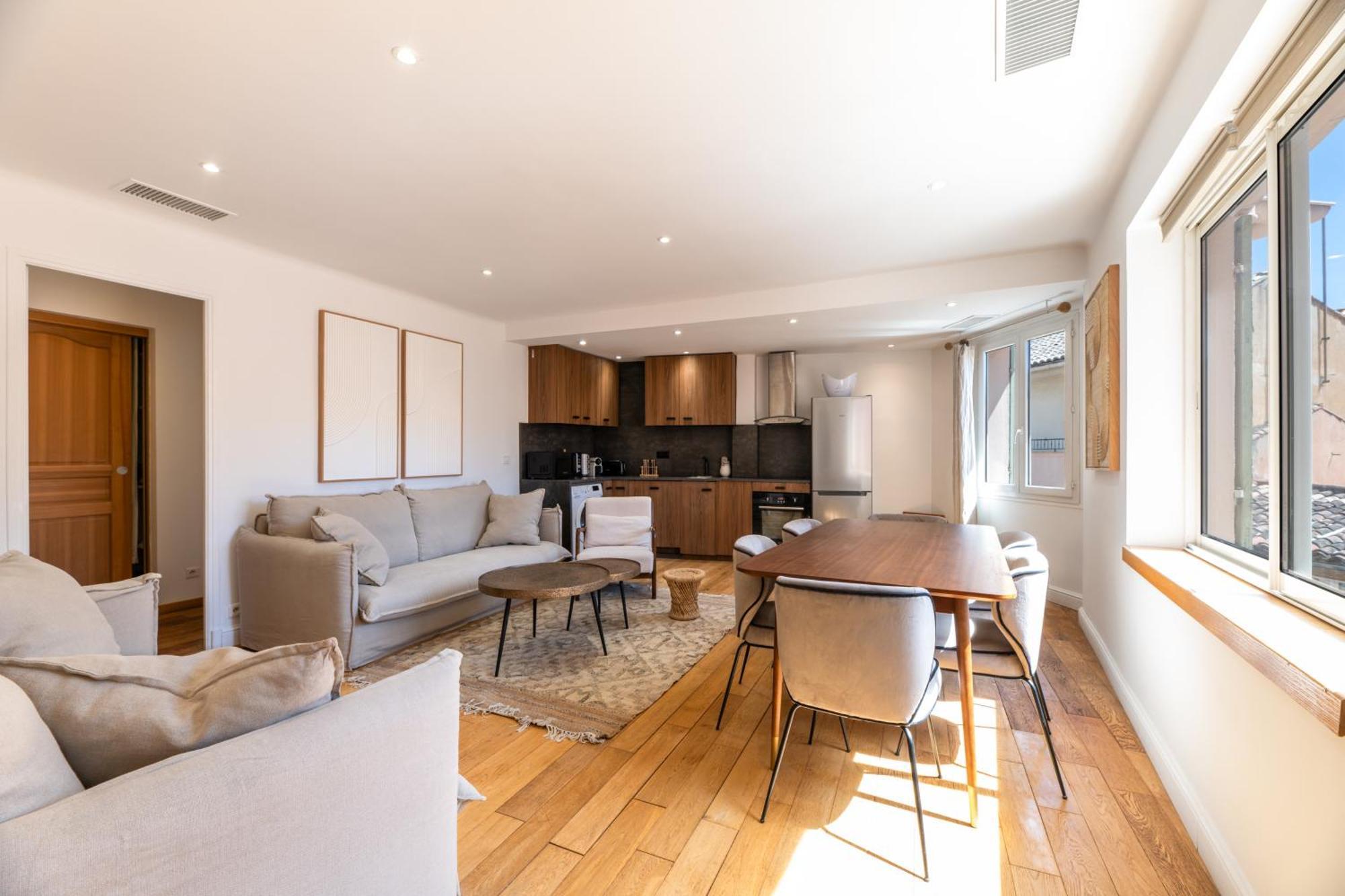 Appartement Place Des Lices Сен Тропе Екстериор снимка